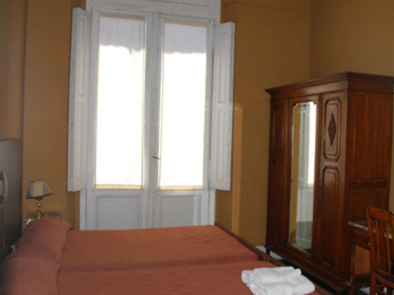 Ritz Hotel & Hostel Ba Buenos Aires Exterior foto